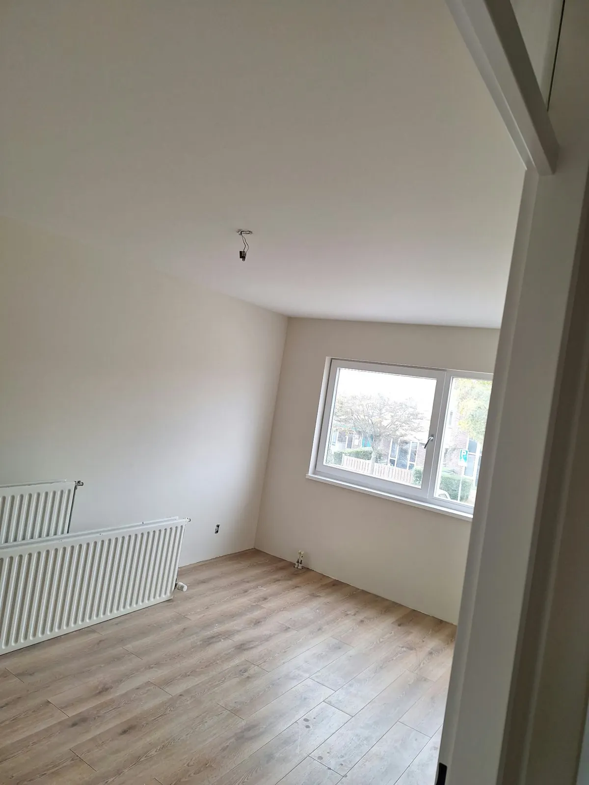 QA Renovatie: renovatie slaapkamer laminaat